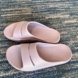 OOFOS Women's mauve Light purple recovery Slide Sandals